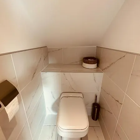 Lägenhet 3 Des Remparts A 5 Mins De Charleville-mezieres *