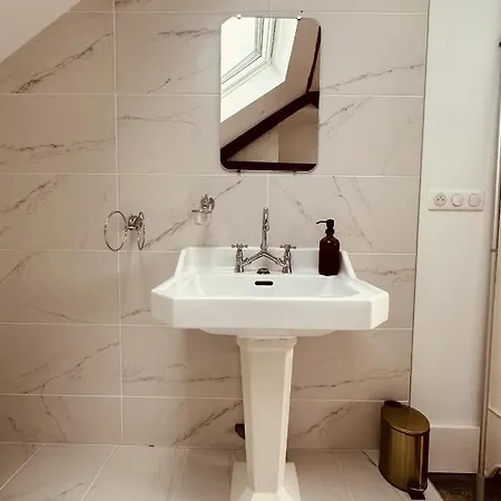 Διαμέρισμα Studio 3 Des Remparts A 5 Mins De Charleville-Mezieres