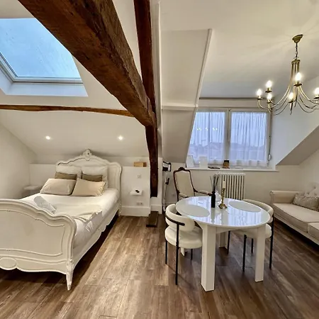 3 Des Remparts A 5 Mins De Charleville-mezieres * Warcq