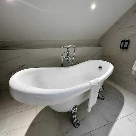 3 Des Remparts A 5 Mins De Charleville-mezieres Warcq